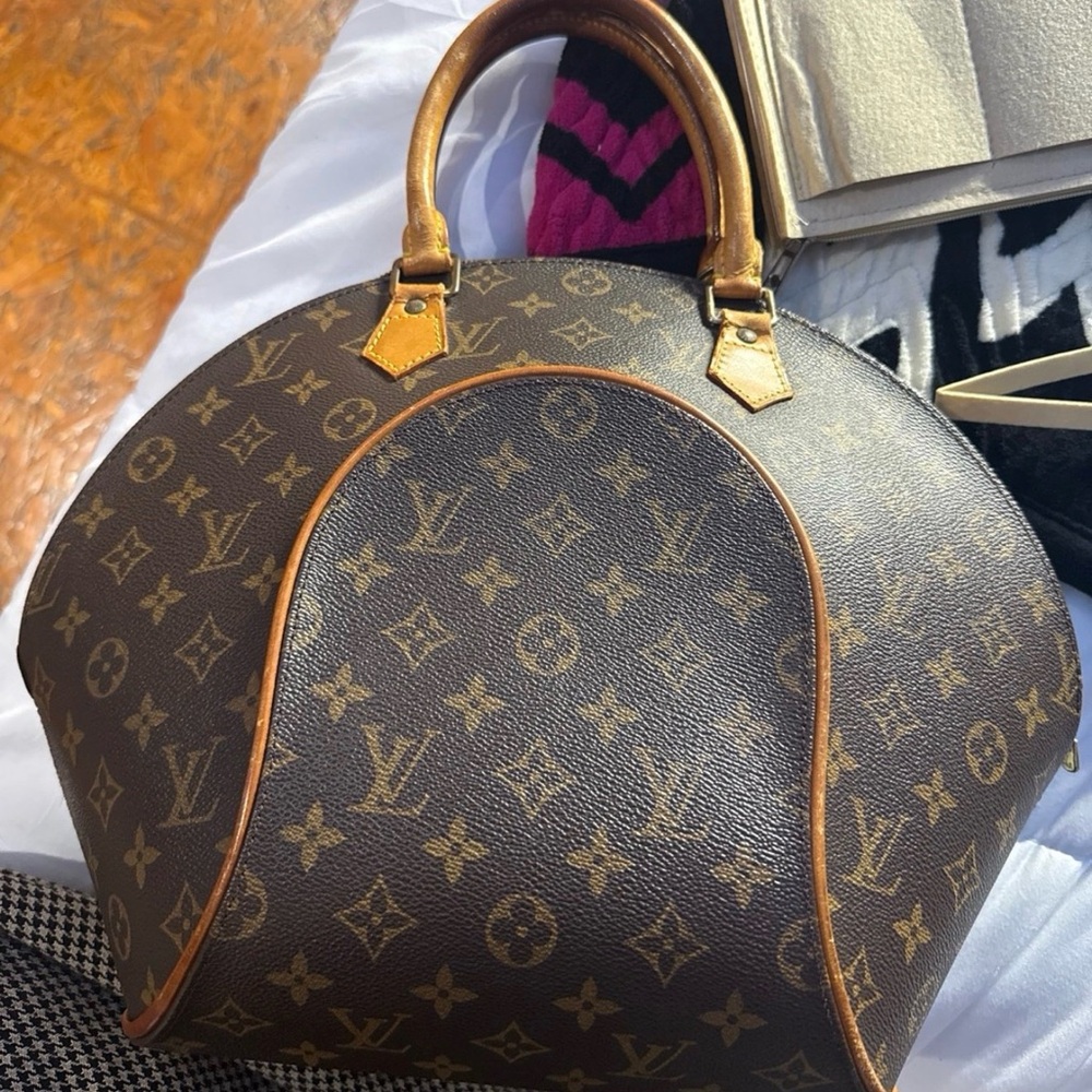 Louis Vuitton Classic Ellipse PM Brown Monogram Shoulder Bag